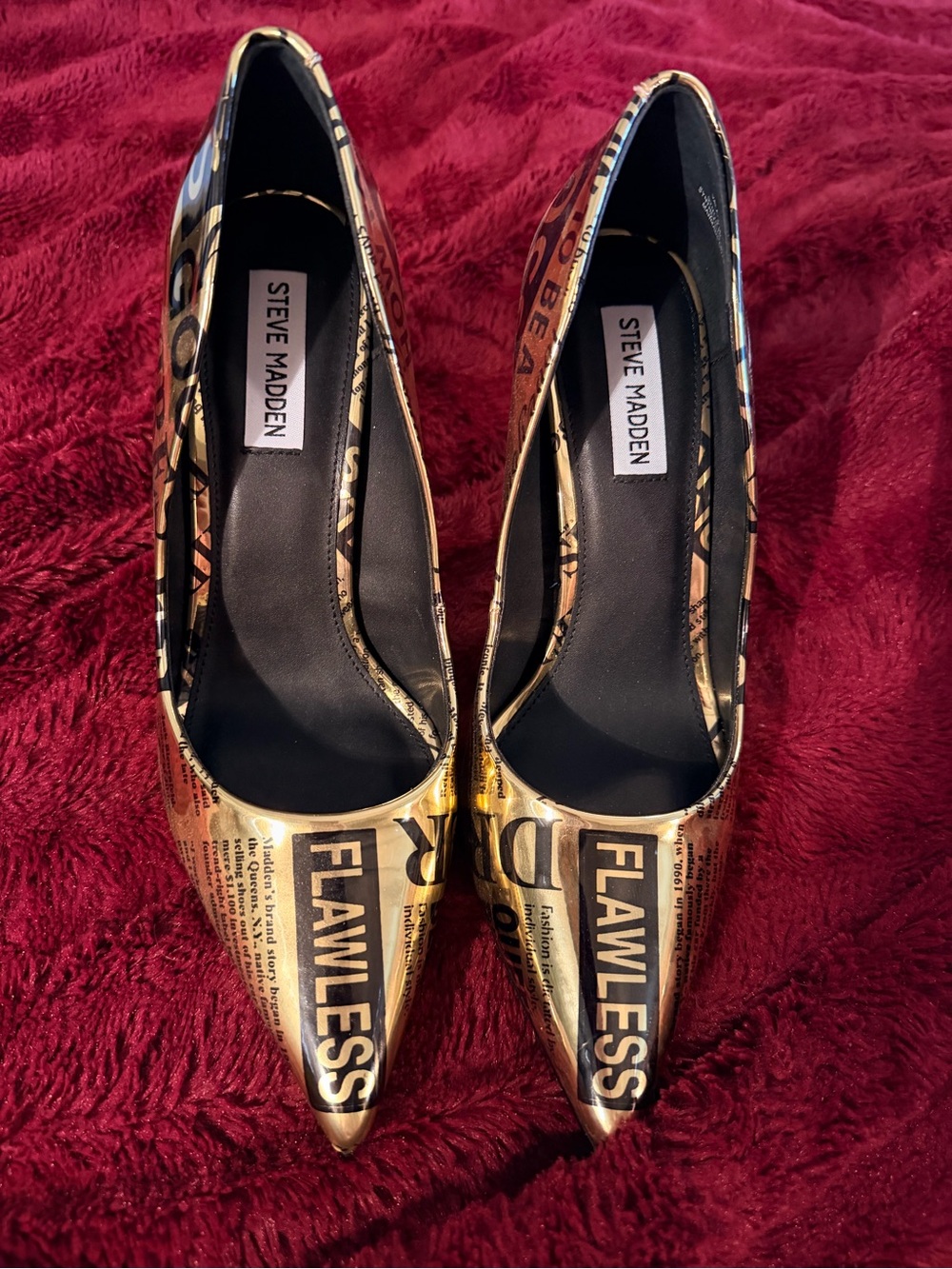 BRAND NEW Steve Madden Vala Flawless Gold Newspaper Print Stiletto Pumps 9.5